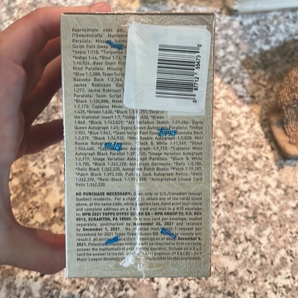 Topps 2021 MLB Gypsy Queen blaster box 7 packs inside - Picture 3 of 3